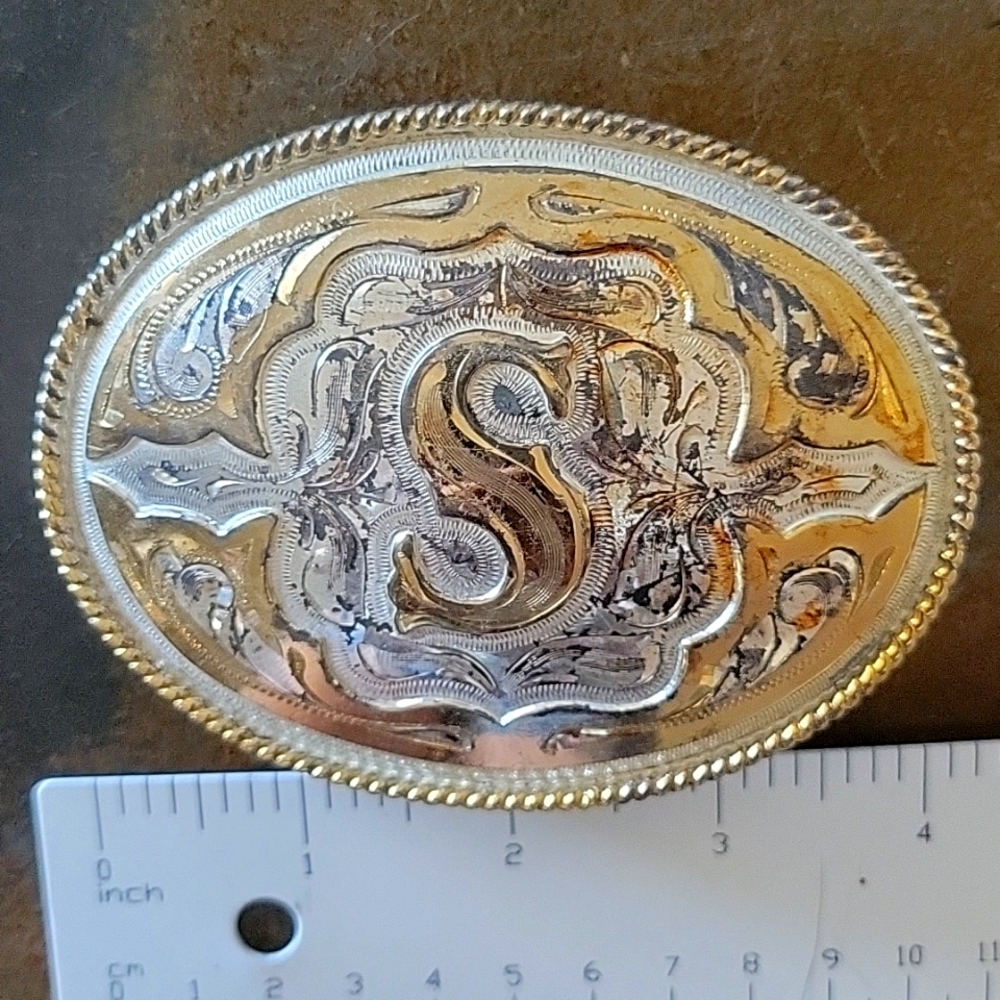 Beltbuckle "S" Monogrammed S